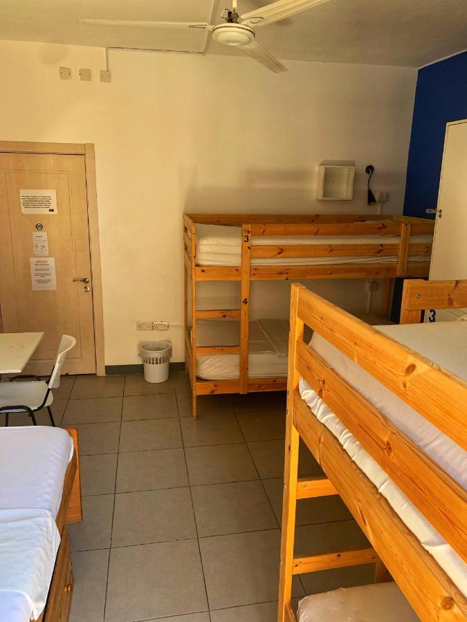 Metropole Budget Hostel Saint Julian's 外观 照片