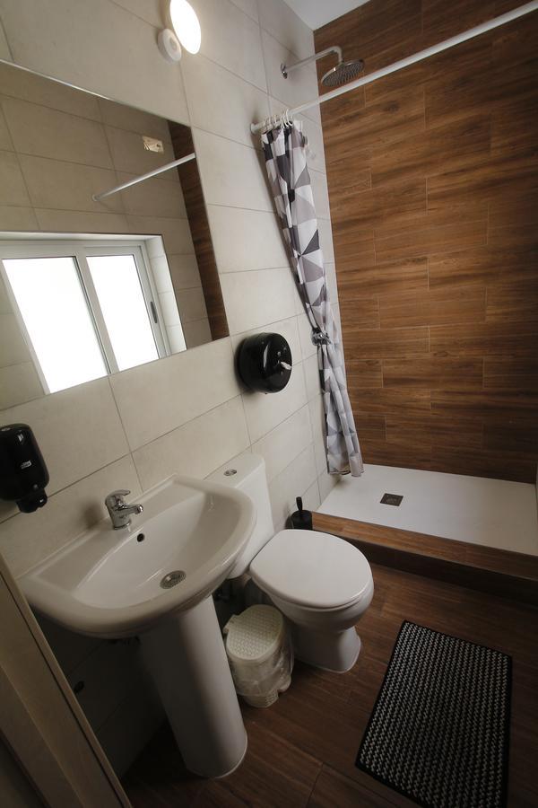Metropole Budget Hostel Saint Julian's 外观 照片